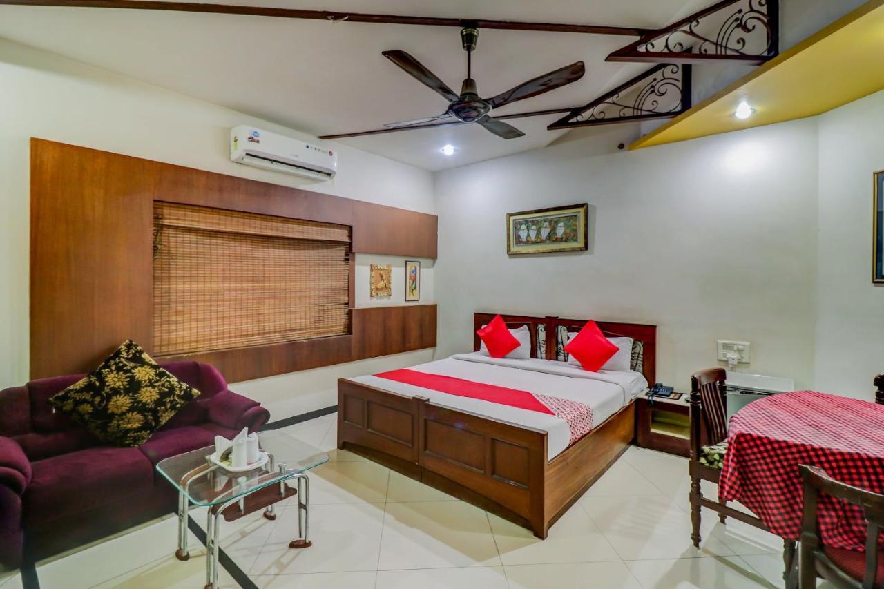 Oyo 61861 Hotel Dream Palace Durg Bagian luar foto