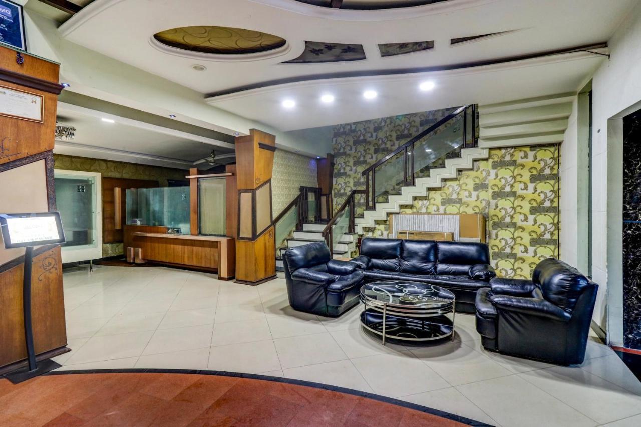 Oyo 61861 Hotel Dream Palace Durg Bagian luar foto