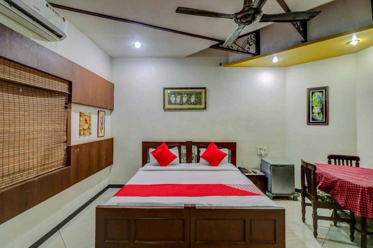 Oyo 61861 Hotel Dream Palace Durg Bagian luar foto