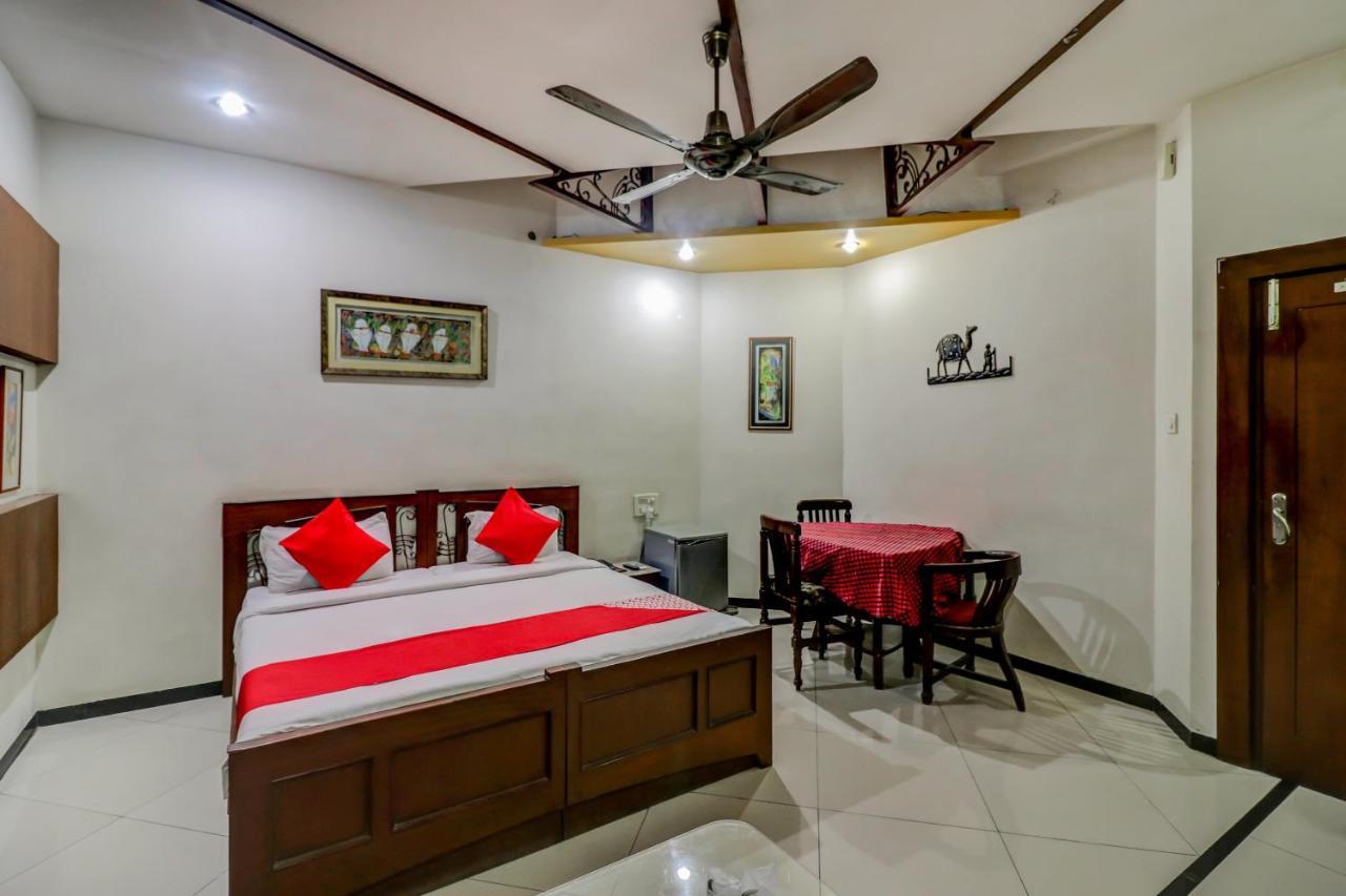 Oyo 61861 Hotel Dream Palace Durg Bagian luar foto
