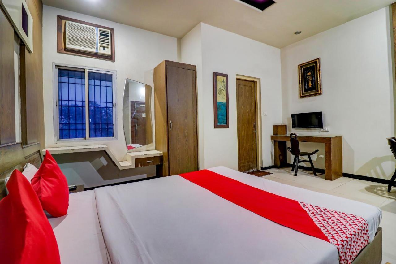 Oyo 61861 Hotel Dream Palace Durg Bagian luar foto