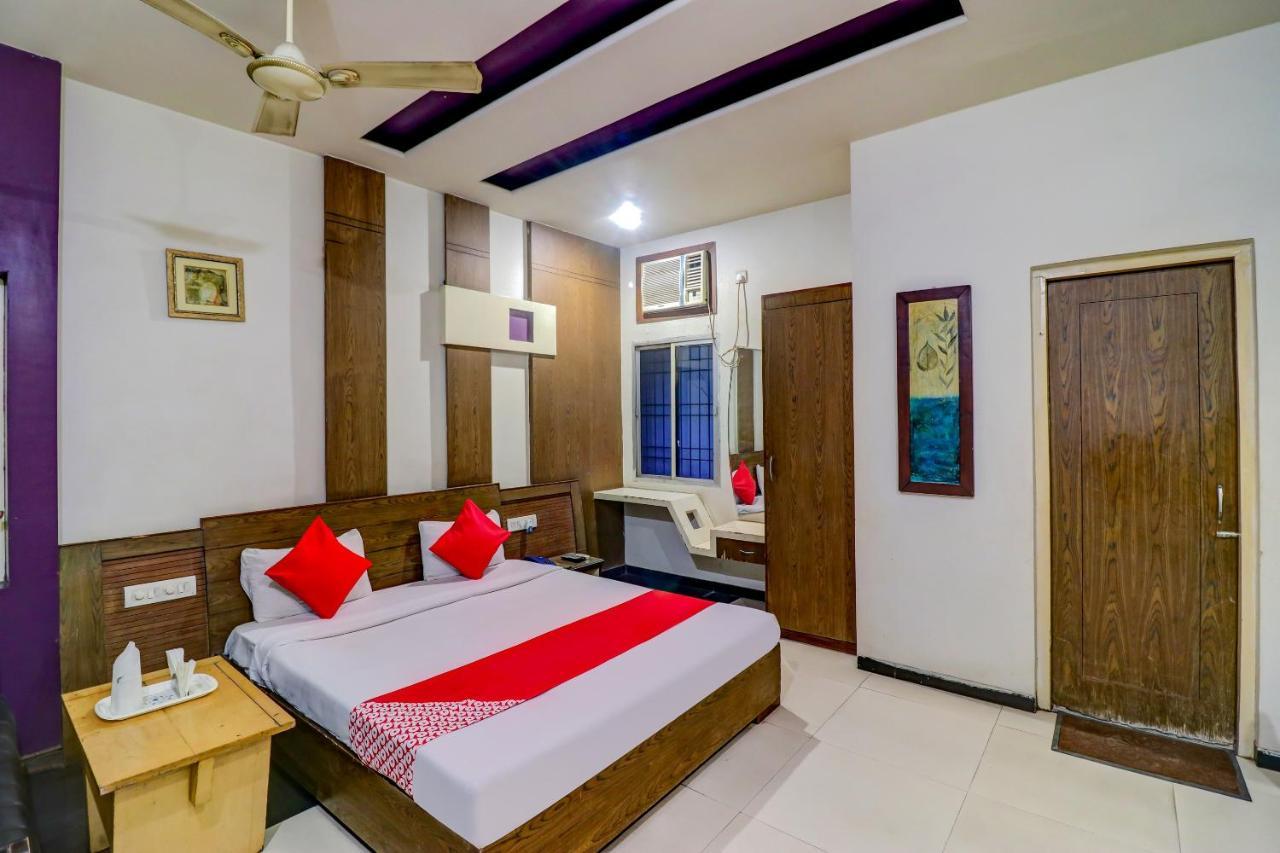 Oyo 61861 Hotel Dream Palace Durg Bagian luar foto